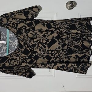 LuLaRoe Black and Tan Floral Print Top